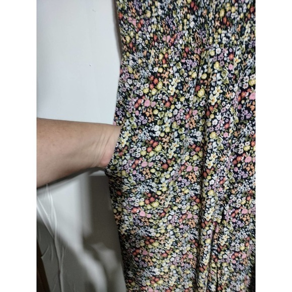 Ann Taylor Loft floral smocked wide leg halter top jumpsuit woman size 2 - Picture 4 of 8